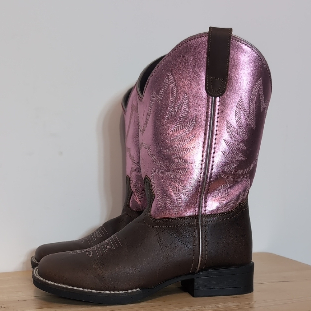 Shyanne Girls Miss Molly Western Boots In A Brown Vamp With Metallic Pink